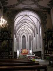 Vue du choeur de l'église des Cordeliers, Fribourg. Cliché personnel (12.12.2008)