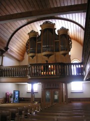L'orgue Felsberg (esthétique G. Silbermann) en situation. Cliché personnel