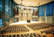 Grand Orgue du Cube Concert Hall au Japon, Shiroishi. Crédit: http://www.lares.dti.ne.jp/~jubal/swm/swm-e.html