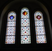 L'ensemble des trois vitraux du choeur du Temple d'Aubonne. Cliché personnel