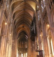 Nef de la cathédrale de Chartres. Crédit: //cathédrale.chartres.free.fr/