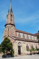 Vue extérieure de l'église d'Ensisheim. Cliché personnel (08.2009)