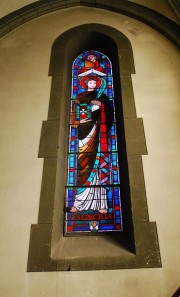 Le vitrail de Ste-Cécile en montant à la tribune de l'orgue. Cliché personnel