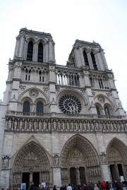 Notre-Dame de Paris. Cliché personnel (nov. 2009)