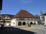 Hôtel des Six-Communes à Môtiers (1369). Cliché personnel