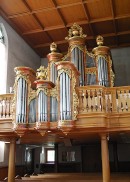 Vue de l'orgue Genève SA (buffet historique) de l'église de Münchenbuchsee. Cliché personnel (sept. 2010)