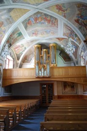 Vue de la nef depuis l'entrée du choeur en direction de l'orgue. Cliché personnel