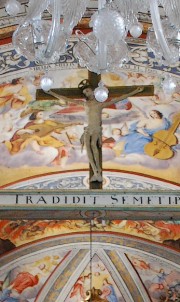 Le Christ en croix à l'entrée du choeur (vers 1350). Cliché personnel
