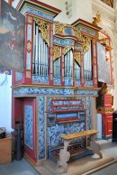 Vue de l'orgue historique Abbrederis (1690) de l'église de Mon. Cliché personnel (juill. 2010)