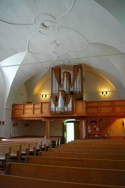 Vue de la nef en direction de l'orgue Kuhn. Cliché personnel
