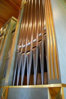 Autre vue des tuyaux en façade de l'orgue. Cliché personnel