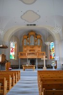 Vue intérieure avec l'orgue dans le choeur. Cliché personnel