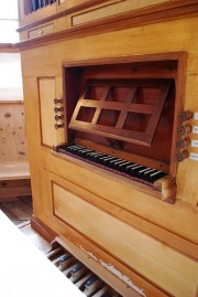 Console de l'orgue (avec octave courte). Cliché personnel