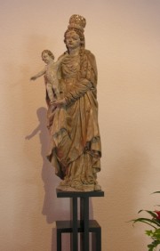 Statue de Notre-Dame. Cliché personnel