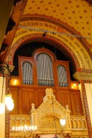 Vue de l'orgue Kuhn de la Synagogue de La Chaux-de-Fonds (1910). Cliché personnel (sept. 2011)