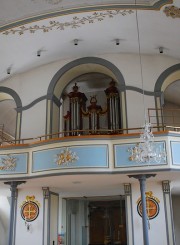 Vue en direction de l'orgue depuis la nef. Cliché personnel