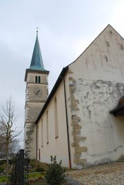 Vue de l'église catholique St-Etienne de Therwil. Cliché personnel (fév. 2012)