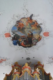Peintures de la voûte au-dessus de l'orgue Goll. Cliché personnel