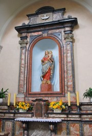 Un autel dédié à Marie. Cliché personnel