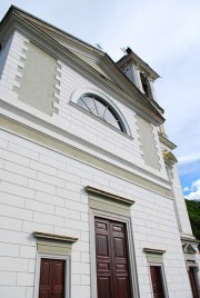 Vue de la façade de l'église. Cliché personnel