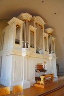 Vue de l'orgue Mathis (1999) de l'église cathol. de Zuzwil. Cliché personnel (automne 2012)