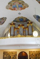 Vue de l'orgue de nef de l'église de Melchtal (Wallfahrtskirche). Cliché personnel (mai 2013)