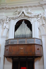 Une dernière vue de cet orgue en 2014: pas jouable. Cliché personnel privé