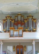 Vue de l'orgue Cäcilia-Kuhn de Widnau. Cliché personnel (juillet 2014)