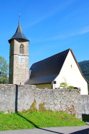 Vue de l'église de Luzein. Cliché personnel (juillet 2014)