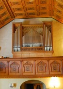 L'orgue Metzler en tribune Ouest (1955), destiné à être remplacé. Cliché personnel