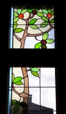 Autre vue d'un vitrail Art Nouveau à La Chaux-de-Fonds. Cliché personnel