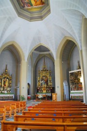 Vue intérieure de l'église de Lax. Cliché personnel (juins 2017)