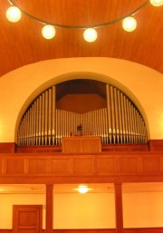 Pour terminer, une vue de l'orgue Schäffer de Coffrane. Cliché personnel