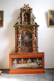 Un autel dans la nef. Cliché personnel