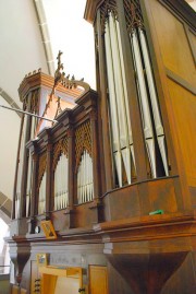 Une dernière vue de l'orgue (une fenêtre très claire rend les photos de l'instrument difficiles). Cliché personnel