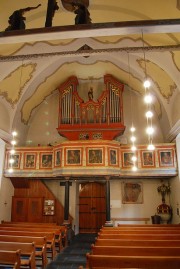 Vue intérieure de l'église avec l'orgue. Cliché personnel