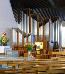 Vue de l'orgue Füglister de l'église Herz-Jesu à Brigue. Cliché personnel (juillet 2018)