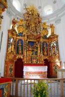 Maître-autel de l'église circulaire de Saas-Balen. Cliché personnel