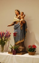 Une statue de la Vierge. Cliché personnel