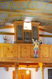 Photo de l'orgue Felsberg depuis la nef. Cliché personnel