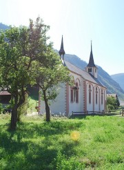 Une dernière vue de la petite église depuis l'Est. Cliché personnel