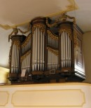 L'orgue de Lentigny photographié en juillet 2006. Cliché personnel (cliquer sur l'image pour l'agrandir)