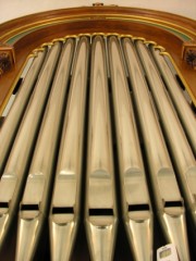 Détail de la façade de l'orgue. Cliché personnel