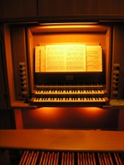 Temple St-Jean, la console de l'orgue. Cliché personnel