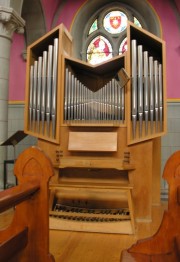 Sacré-Coeur, l'orgue de choeur. Cliché personnel
