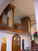 Le petit orgue Ayer-Morel de l'église de Rue. Cliché personnel