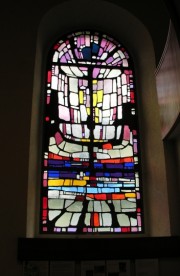 Chapelle St-Pierre, vitrail de Perregaux. Cliché personnel