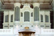 Ancien orgue Kuhn de la Tonhalle, déplacé et restauré à l'église Neumünster. Crédit: www.alte-tonhalle-orgel.ch/