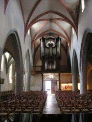 Vue intérieure de cette église en direction de l'orgue Callinet/Metzler en tribune. Cliché personnel