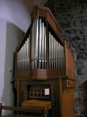 L'orgue de choeur Kuhn de l'Abbaye de St-Maurice. Cliché personnel